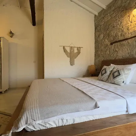 Aliko Hotel