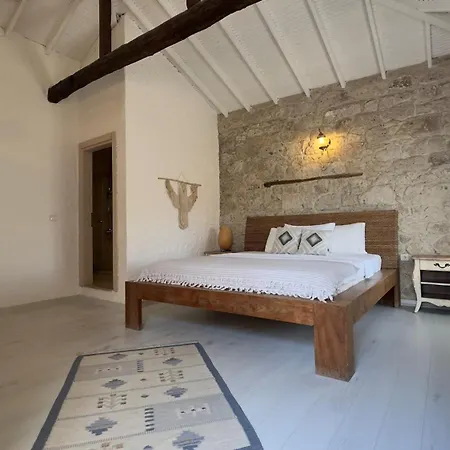 Aliko Hotel 4*